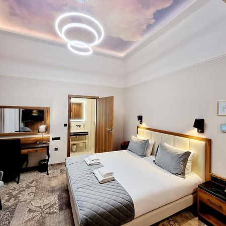 Sky Hotel Cracovia Exterior foto