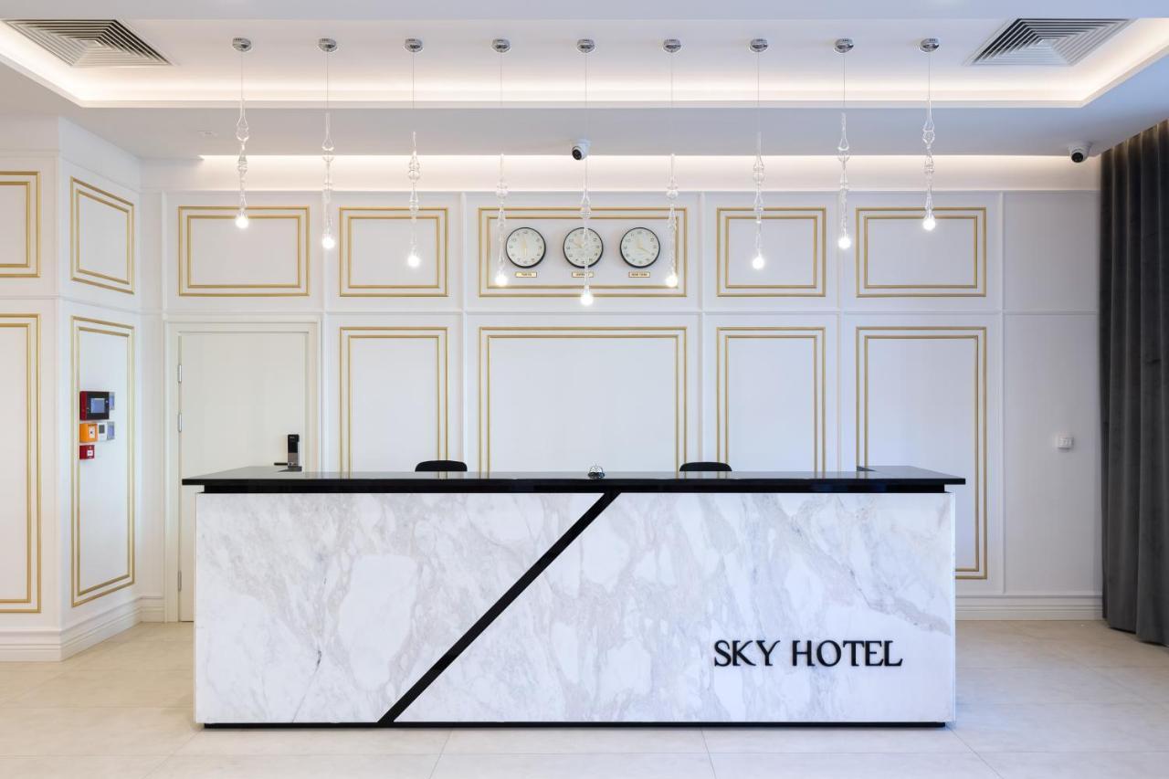 Sky Hotel Cracovia Exterior foto