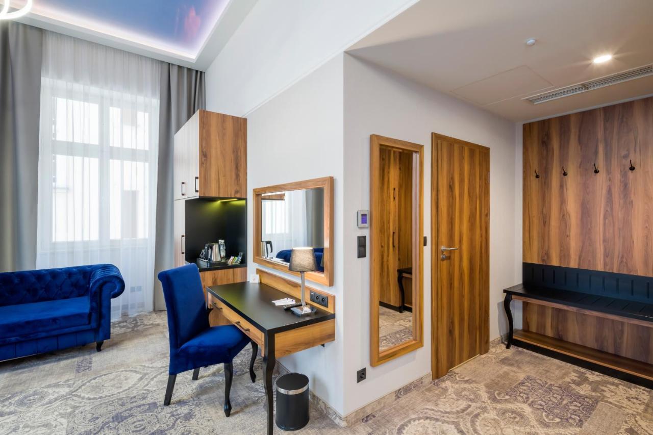 Sky Hotel Cracovia Exterior foto